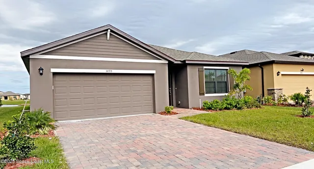 $2,300 | 3899 Foggy Mist Road Southeast, Palm Bay, FL 32909