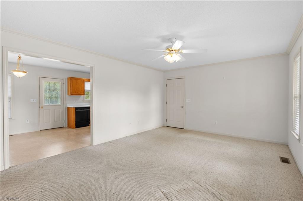 142 Pete Fritts Road Lexington, NC 27292 - Photo 5 of 35 Gallery Image 5
