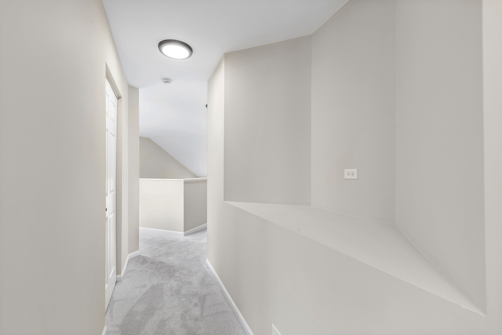 2607 Lexington Lane Naperville, IL 60540 - Photo 21 of 30 a view of an empty room