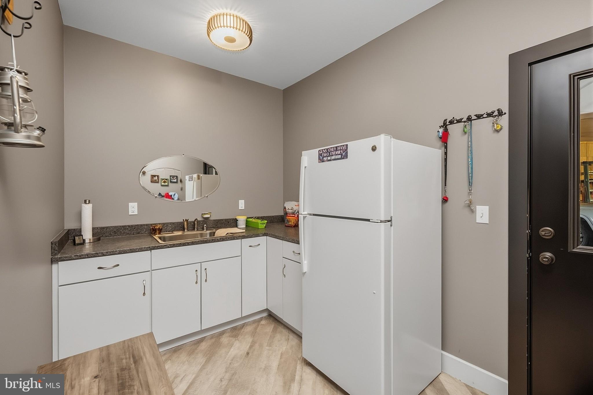 755 Rock Lodge Road McHenry, MD 21541 - Photo 74 of 85 Mudroom between garage and home