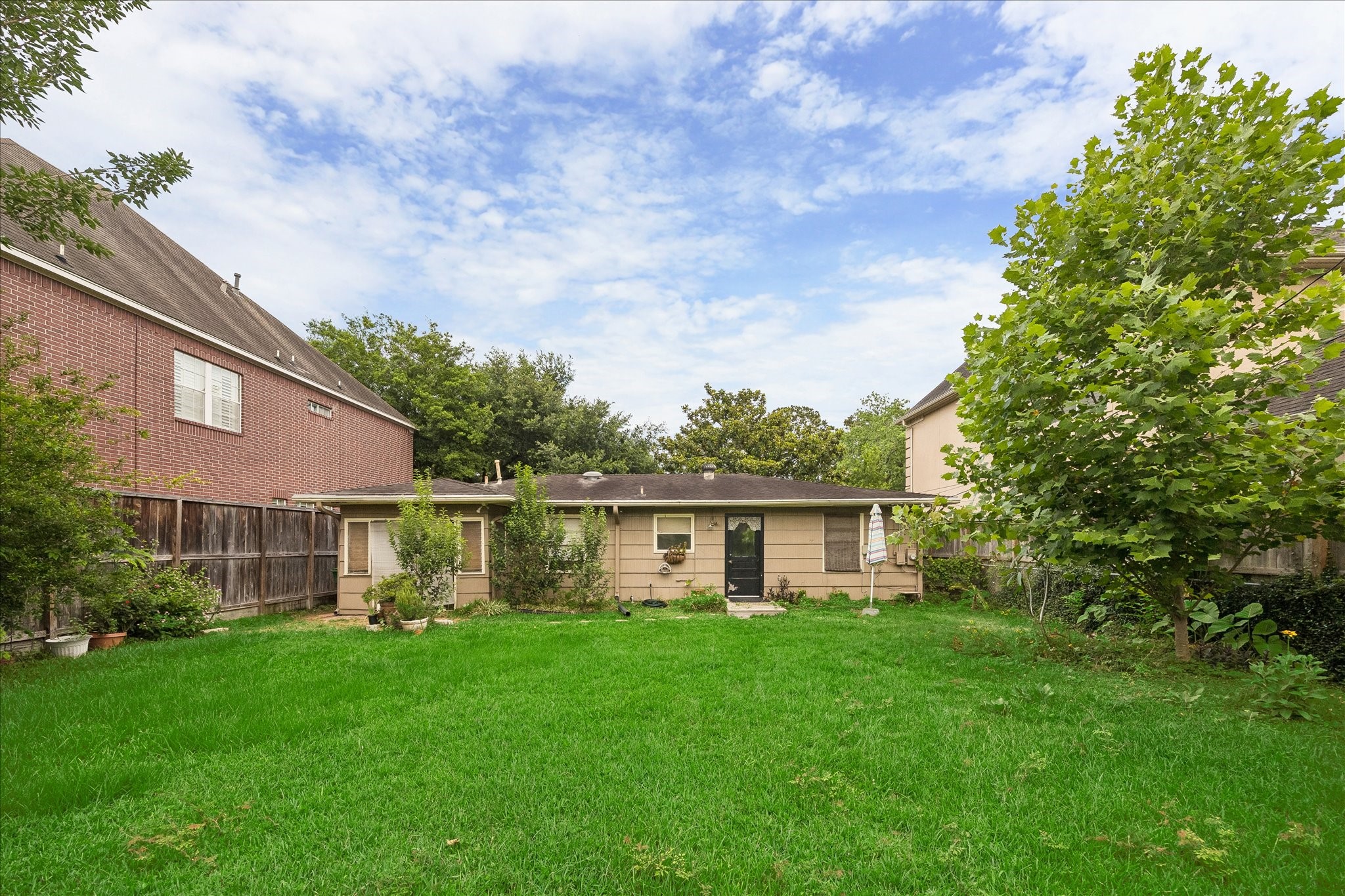3318 Mid Lane Houston, TX 77027 - Photo 5 of 5