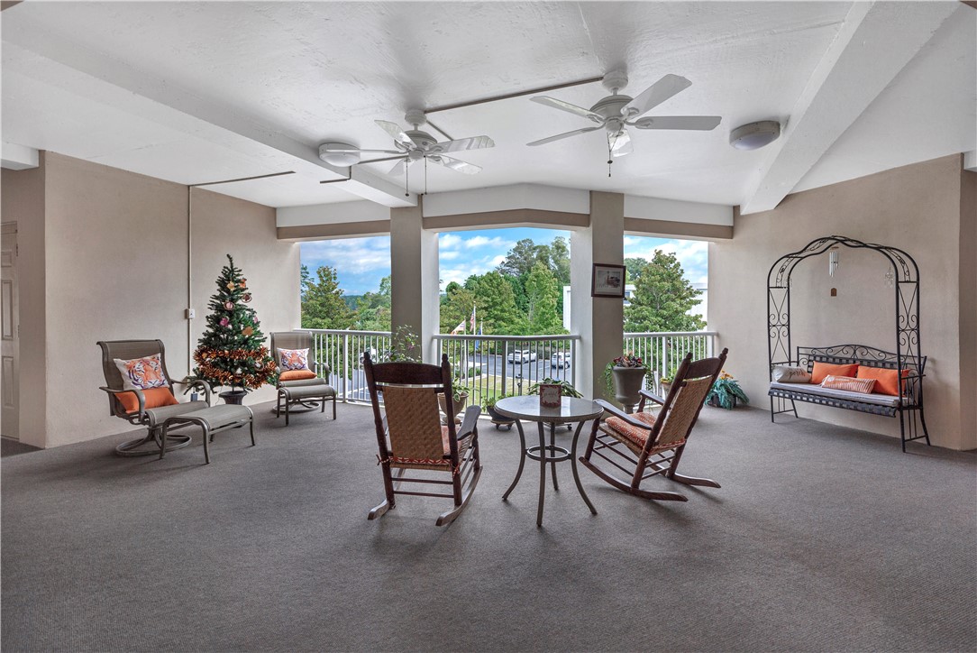 849 Tiger Boulevard, Unit 406 Clemson, SC 29631 - Photo 3 of 34 Common Sitting Area