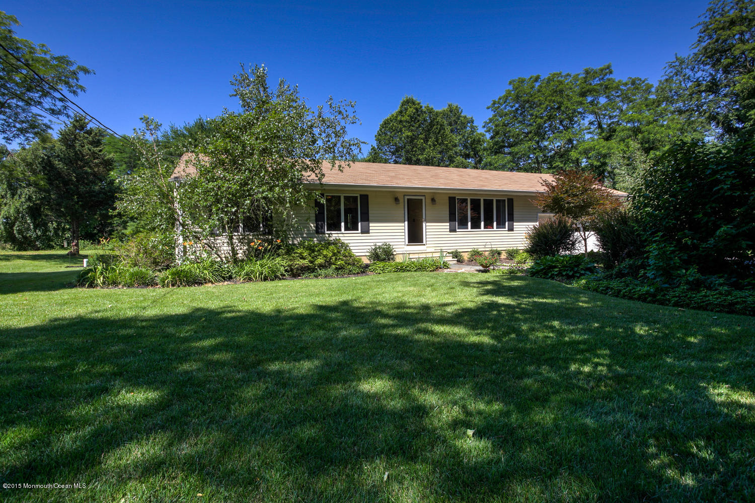 46 Hill Road Allentown, NJ 08501 - Photo 8 of 25 a front view of house with yard and green space