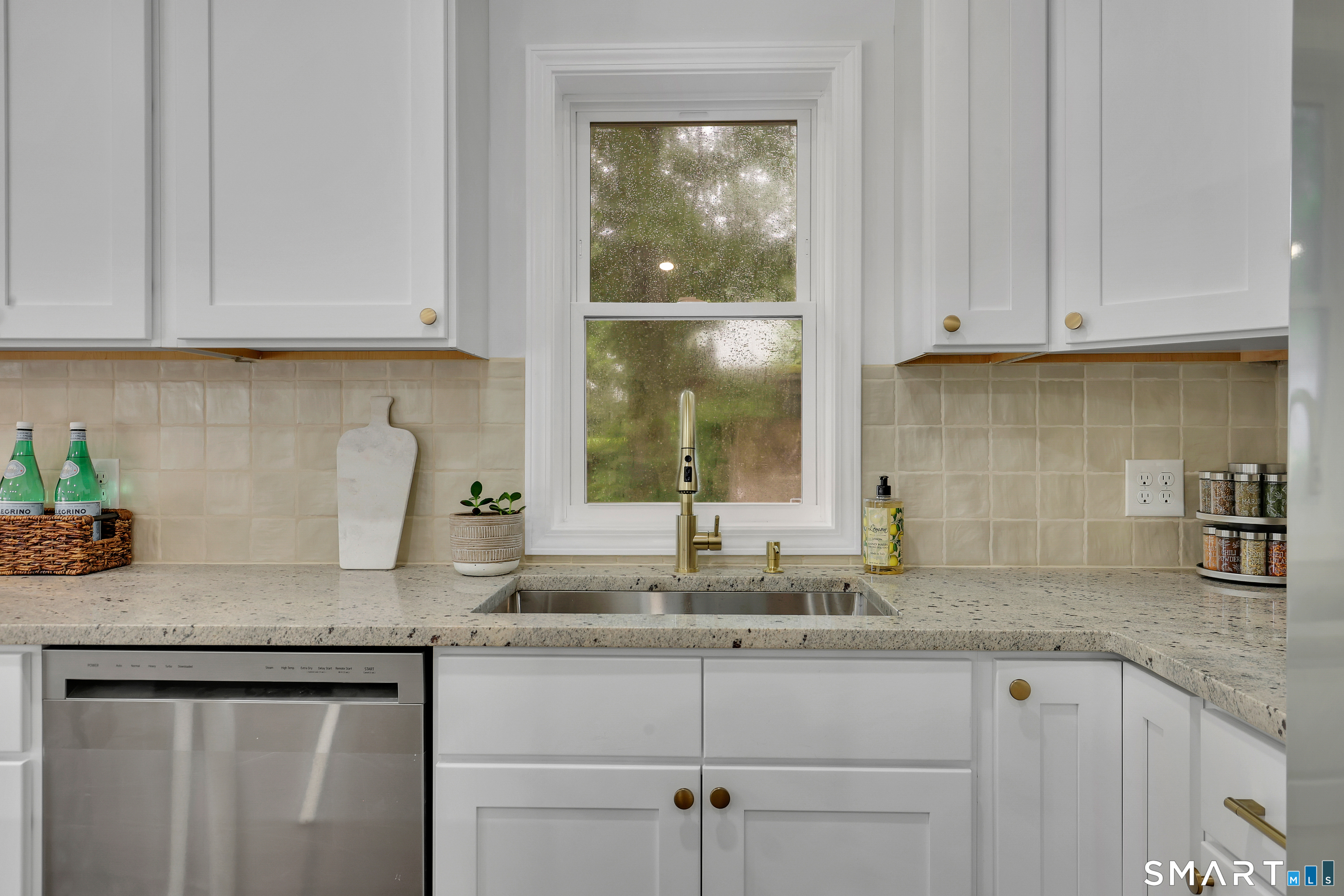 165 Daly Road Coventry, CT 06238 - Photo 20 of 40