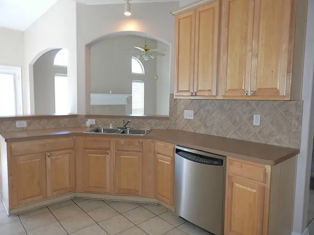 $2,200 | 15127 Brookwood Bridge Lane, Sugar Land, TX 77498