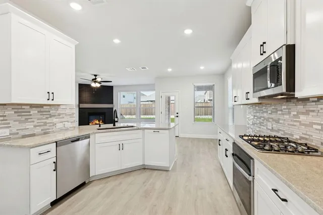 $395,121 | 1916 Huron Drive, Forney, TX 75126