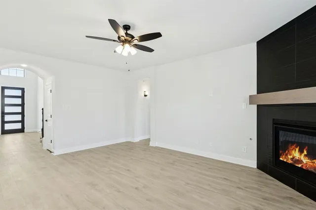 $395,121 | 1916 Huron Drive, Forney, TX 75126