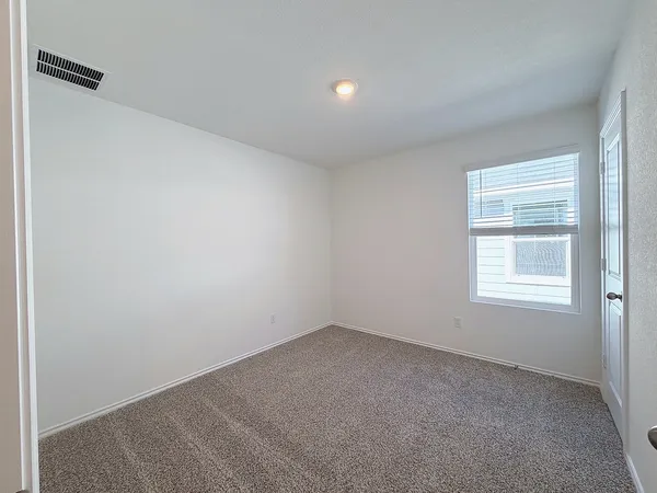 $1,800 | 202 Constanza Trail, Bastrop, TX 78602