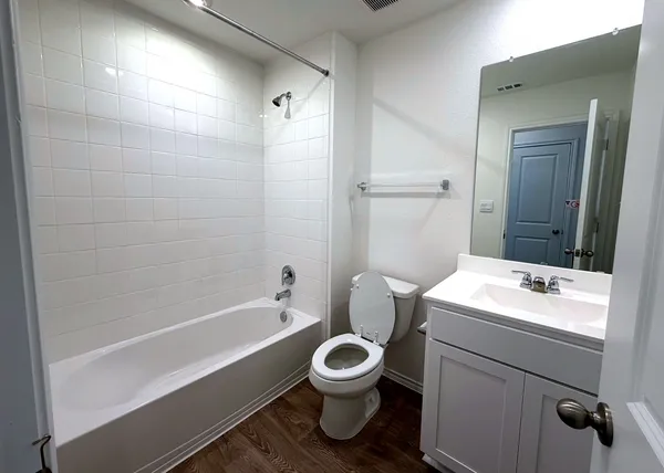 $1,800 | 202 Constanza Trail, Bastrop, TX 78602