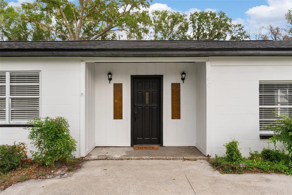 606 South Wiggins Road Plant City, FL 33566 - Photo 2 of 33 Gallery Image 2