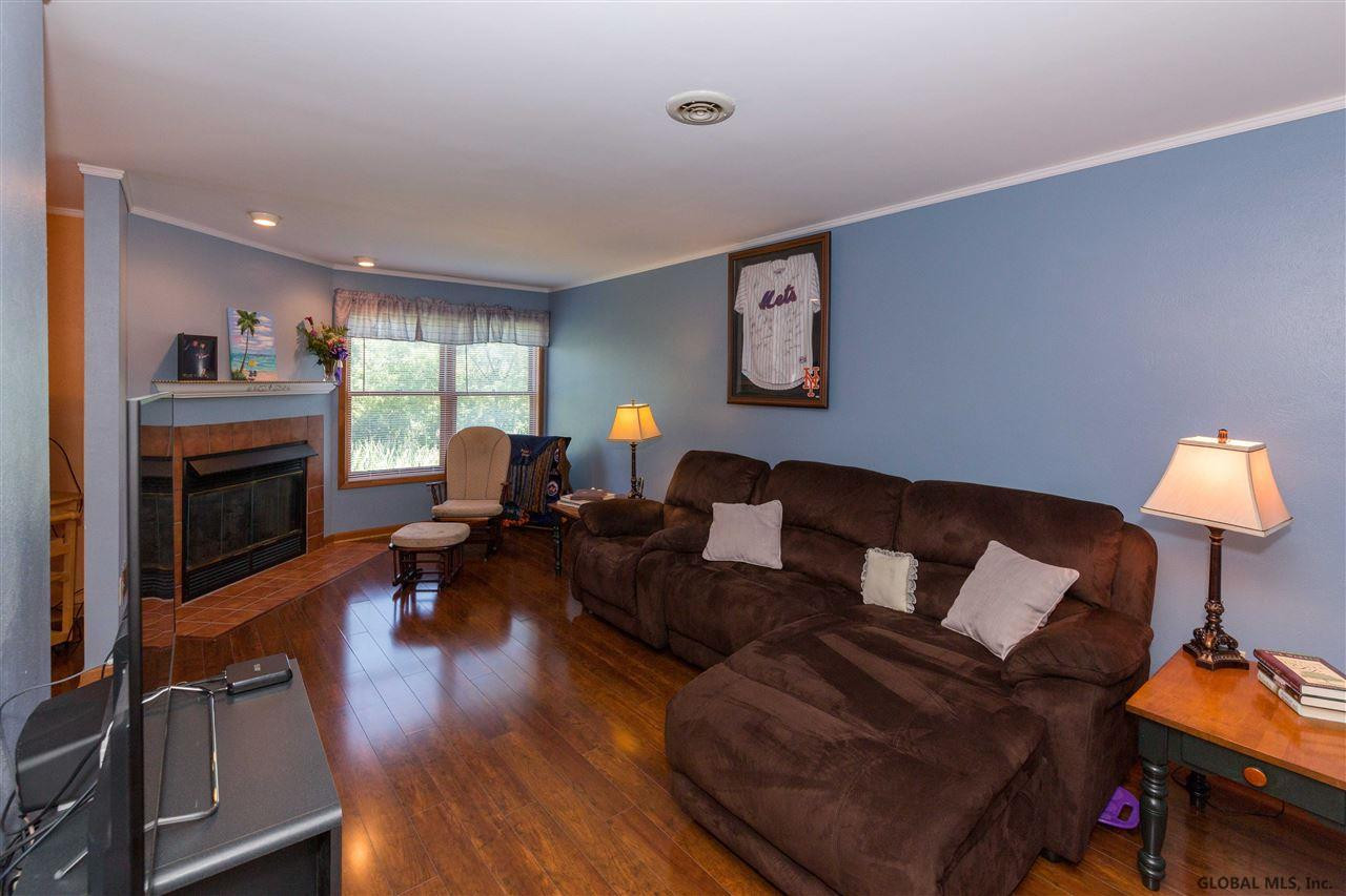 97 Harvard Road Colonie, NY 12189 - Photo 4 of 22 Photo 4