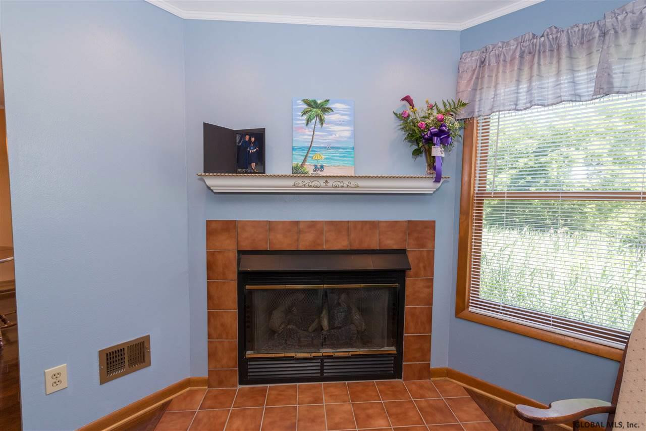 97 Harvard Road Colonie, NY 12189 - Photo 8 of 22 Photo 8