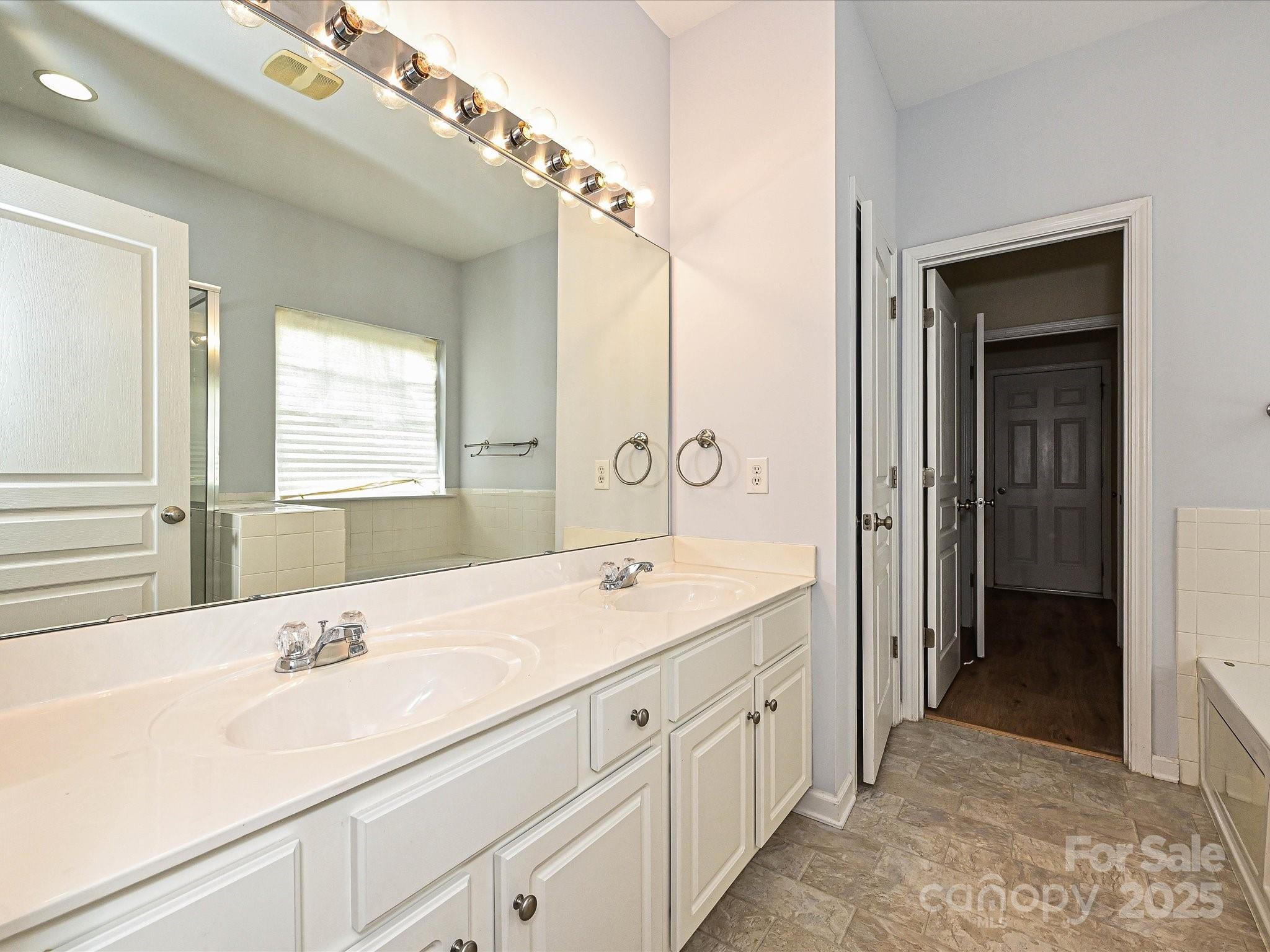 118 Whitley Mills Road Fort Mill, SC 29708 - Photo 15 of 32 Gallery Image 15