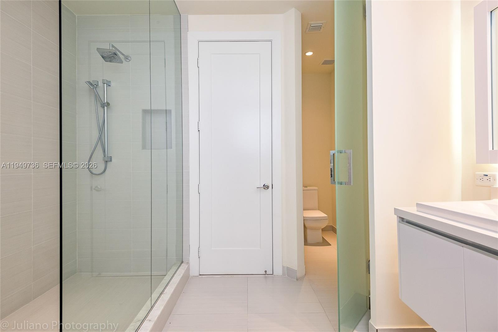 6402 North W 104th Path Doral, FL 33178 - Photo 16 of 19