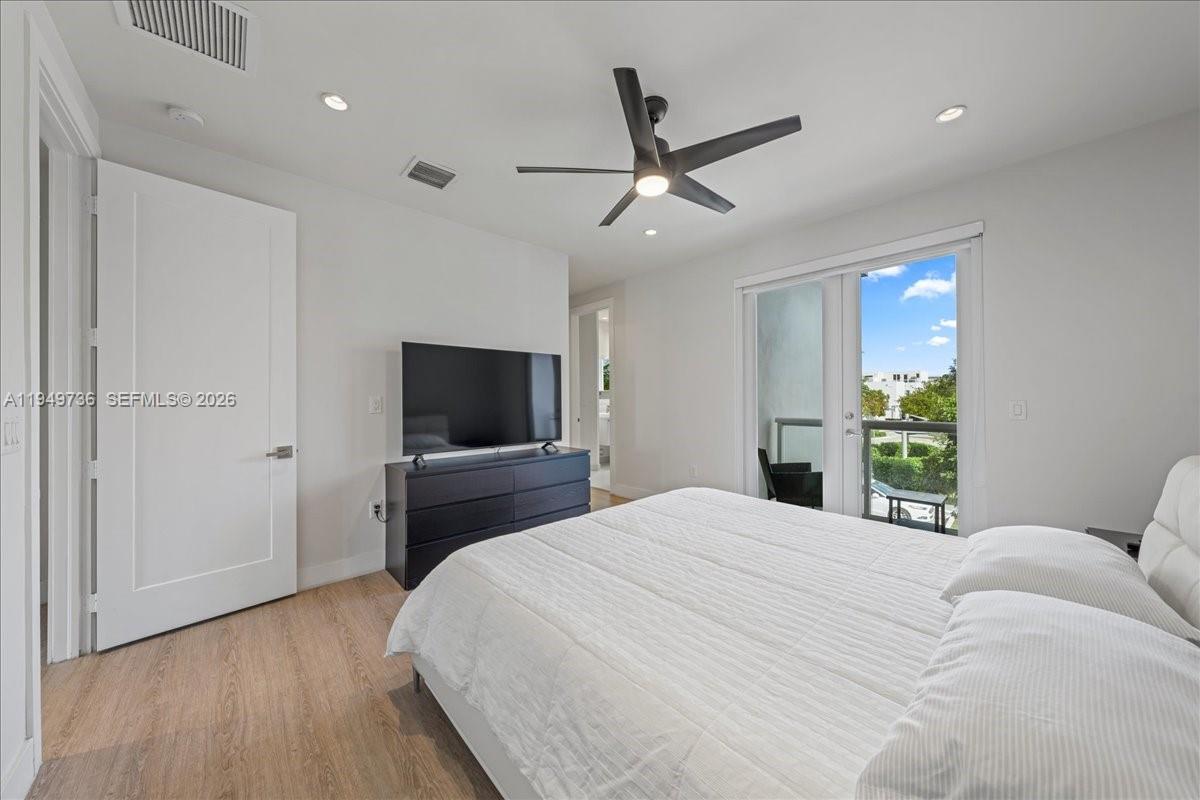 6402 North W 104th Path Doral, FL 33178 - Photo 20 of 44