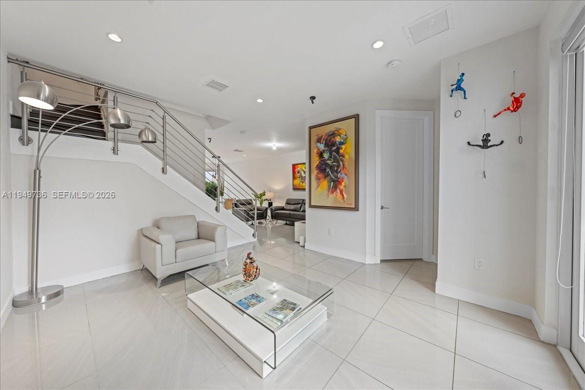 6402 North W 104th Path Doral, FL 33178 - Photo 39 of 44