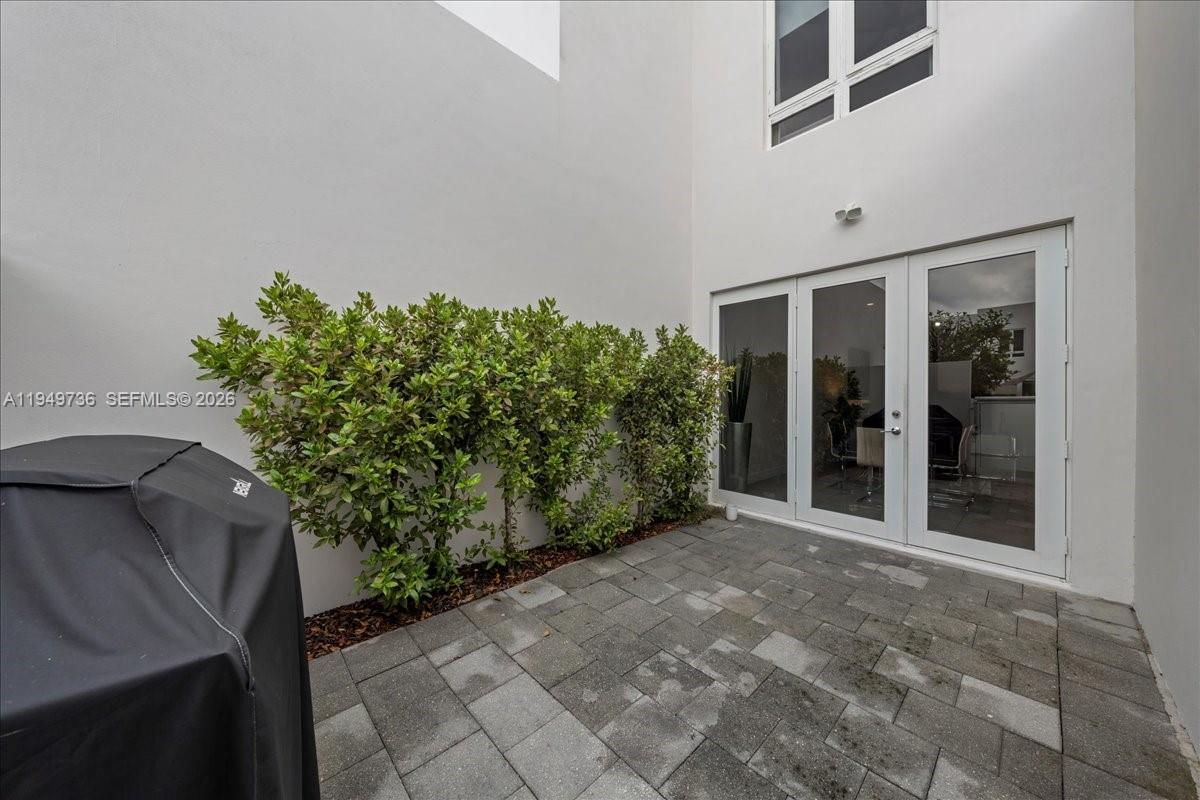 6402 North W 104th Path Doral, FL 33178 - Photo 40 of 44