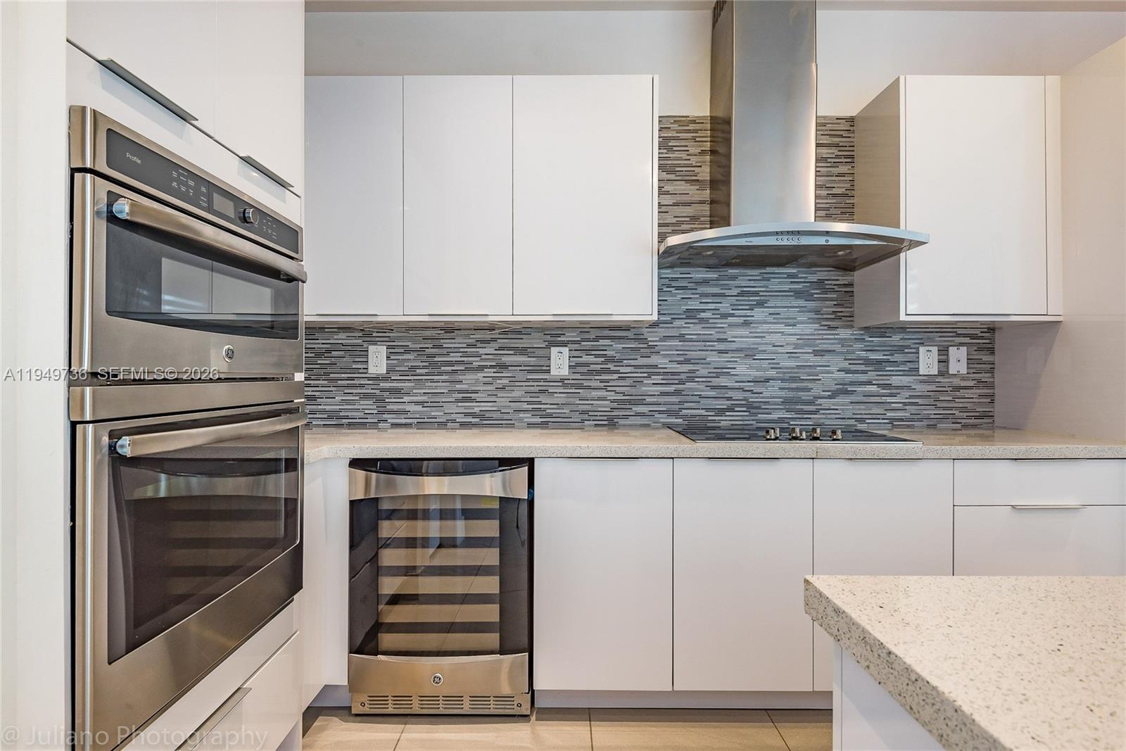 6402 North W 104th Path Doral, FL 33178 - Photo 6 of 19