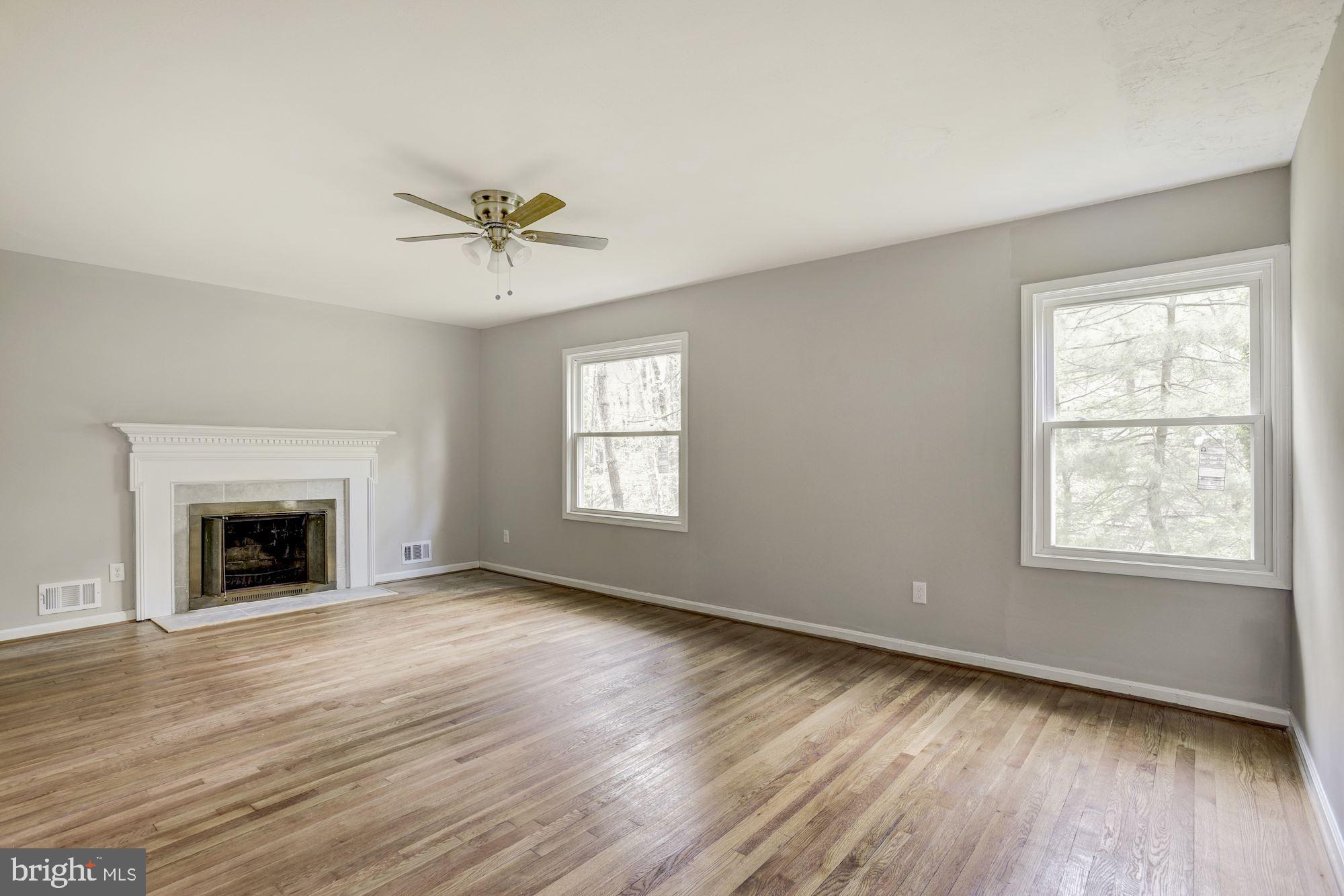 10816 Hunt Club Road Reston, VA 20190 - Photo 17 of 61