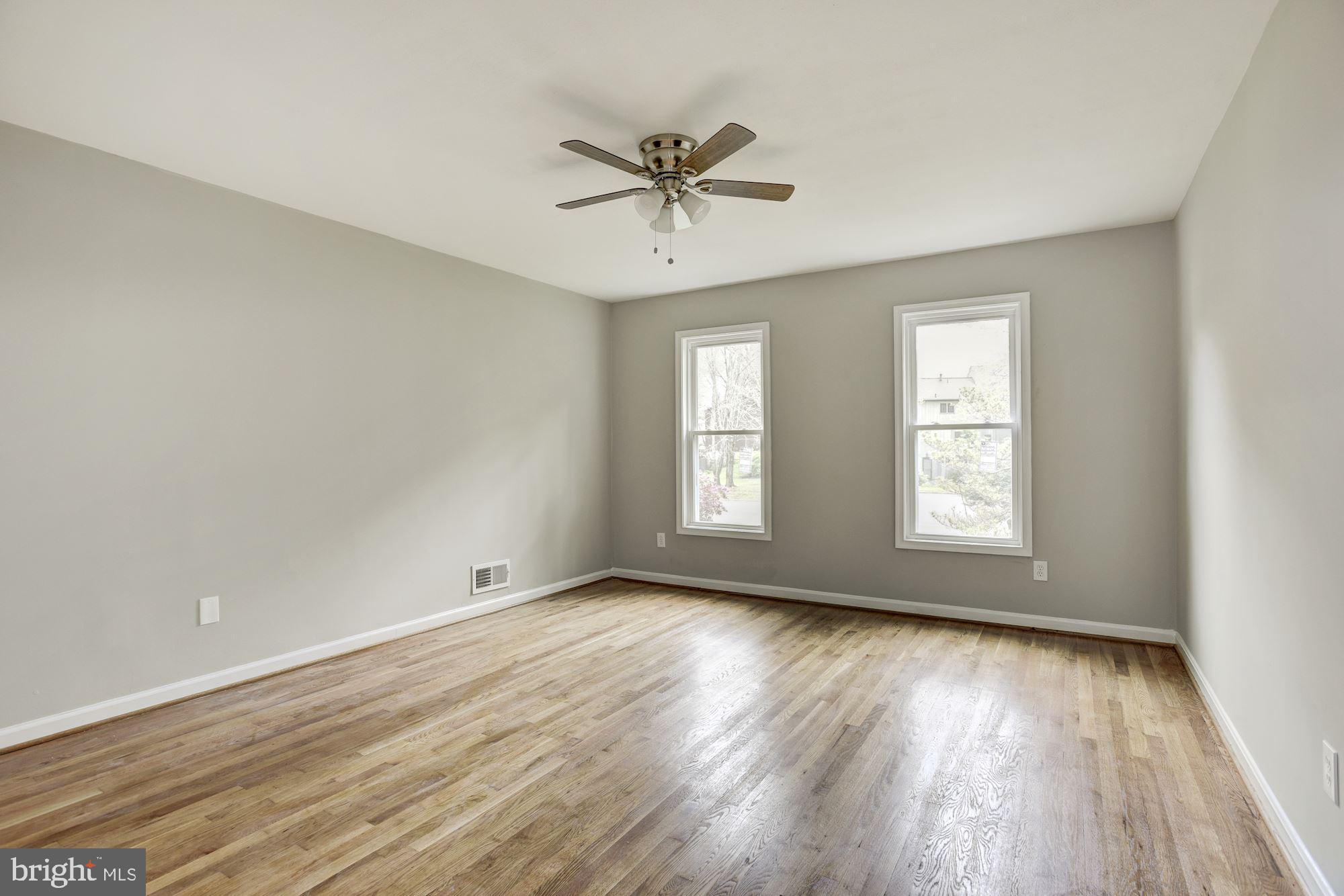 10816 Hunt Club Road Reston, VA 20190 - Photo 33 of 61