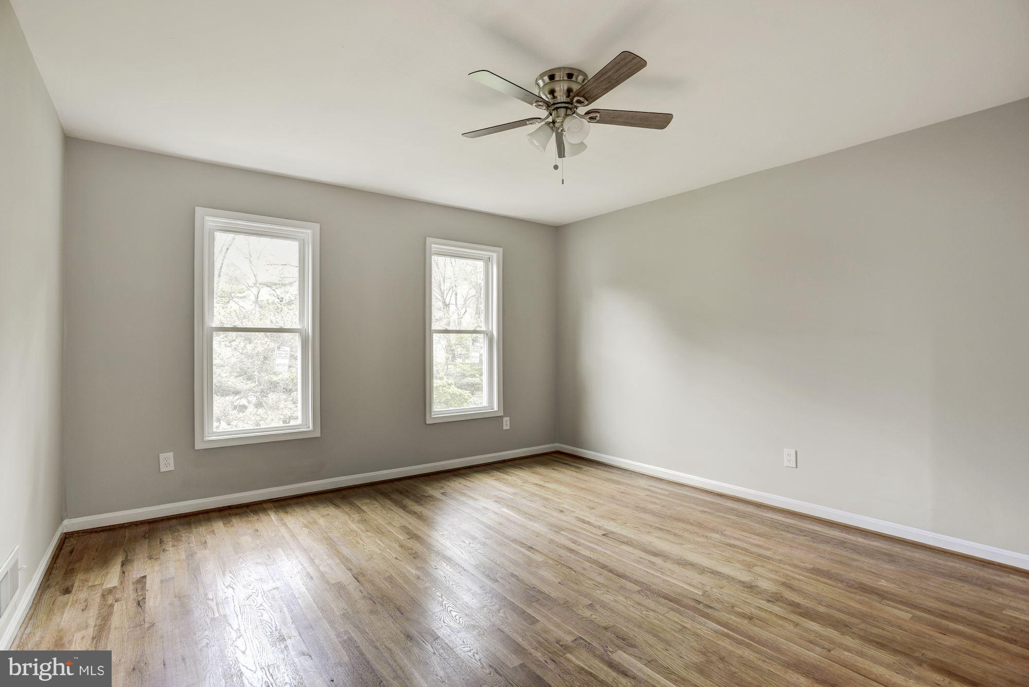 10816 Hunt Club Road Reston, VA 20190 - Photo 34 of 61