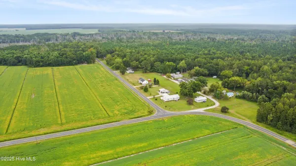 $240,000 | 2717 Idalia Road, Aurora, NC 27806