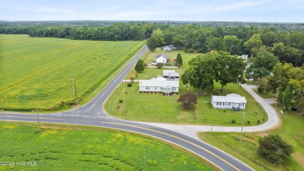 $240,000 | 2717 Idalia Road, Aurora, NC 27806