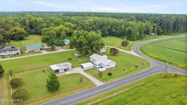 $250,000 | 2717 Idalia Road, Aurora, NC 27806