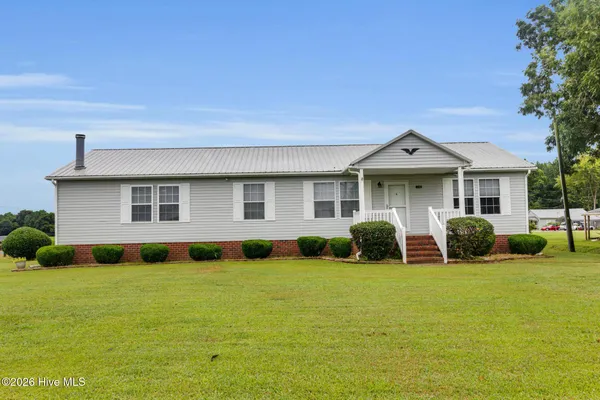 $240,000 | 2717 Idalia Road, Aurora, NC 27806