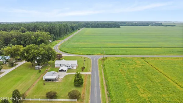 $240,000 | 2717 Idalia Road, Aurora, NC 27806