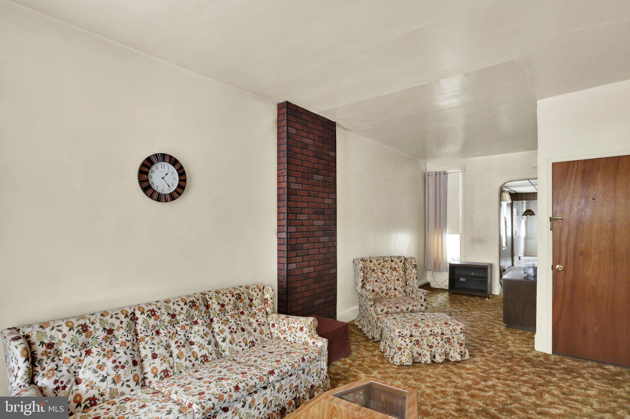 1541 Moss Street Reading, PA 19604 - Photo 4 of 20 E26A0137