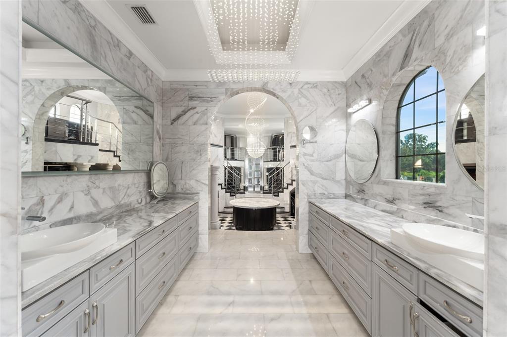 9639 Westover Roberts Road Windermere, FL 34786 - Photo 52 of 65 a large white kitchen with a large window