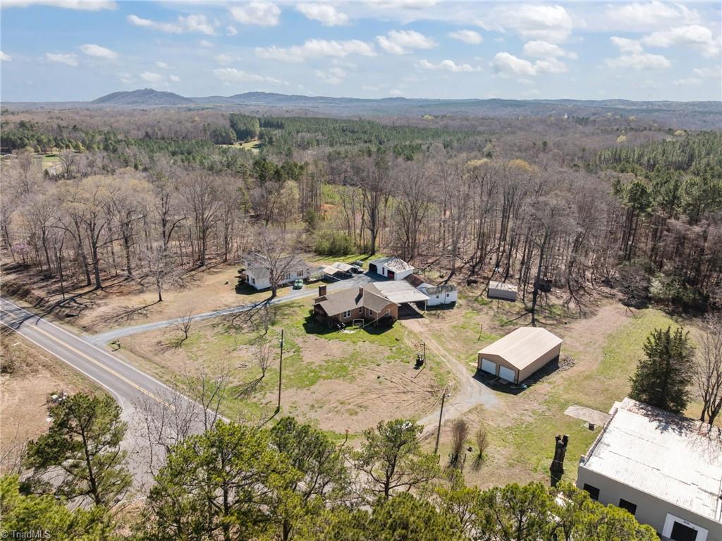 4027 Old Lexington Road Asheboro, NC 27205 - Photo 38 of 44