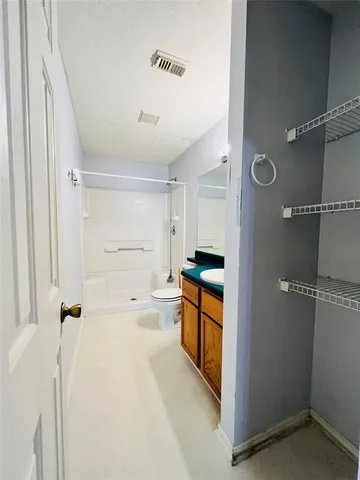 $199,000 | 2105 West Gillis Avenue, Cameron, TX 76520