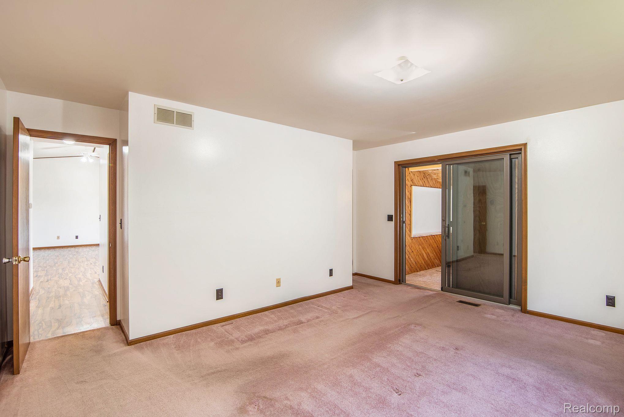 7287 Vassar Road Grand Blanc, MI 48439 - Photo 16 of 31 Gallery Image 16
