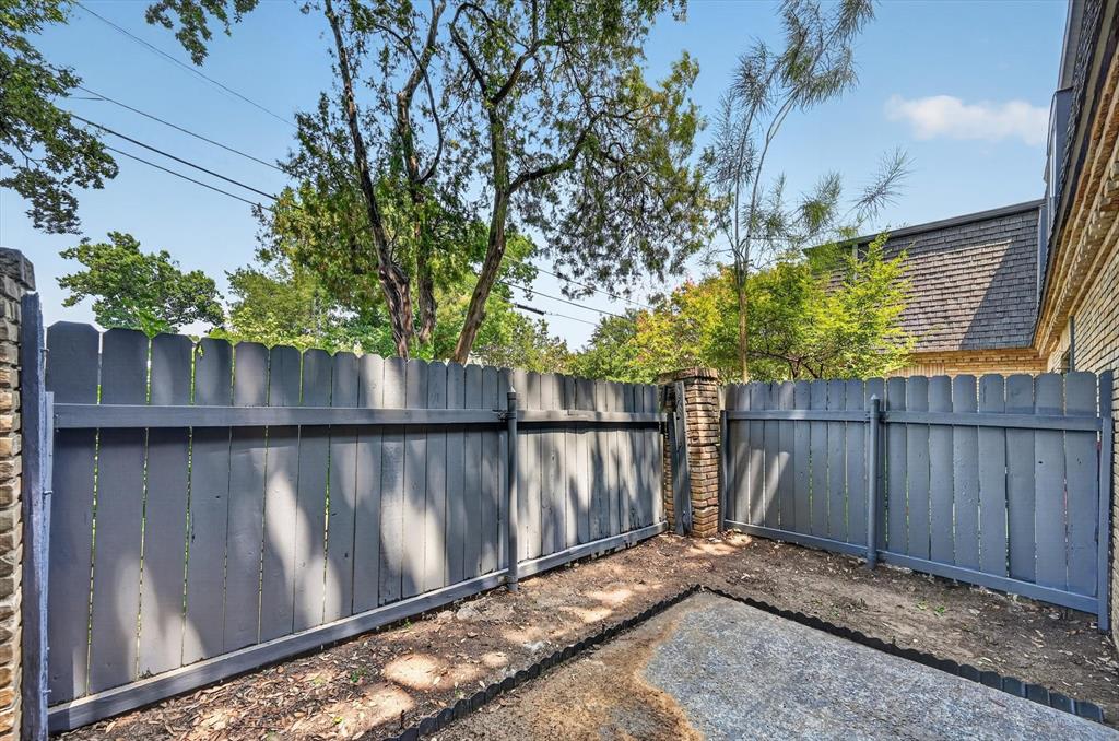 5033 Cedar Springs Road Dallas, TX 75235 - Photo 27 of 33 Gallery Image 27