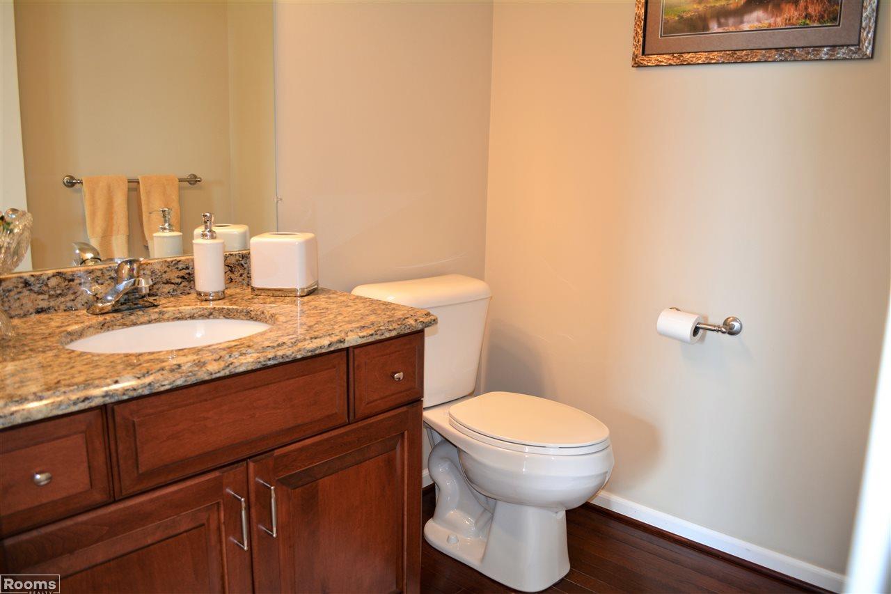 1195 Letica Drive Rochester, MI 48307 - Photo 20 of 48 31349329-22.JPG
