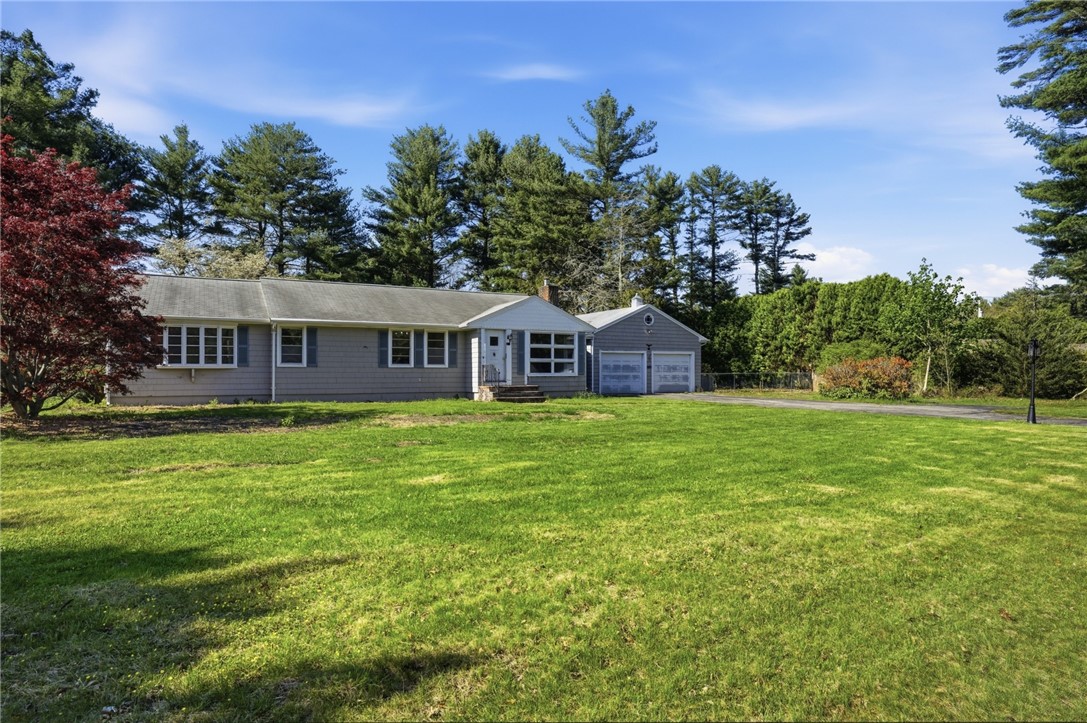 330 Harkney Hill Road Coventry, RI 02816 - Photo 3 of 43