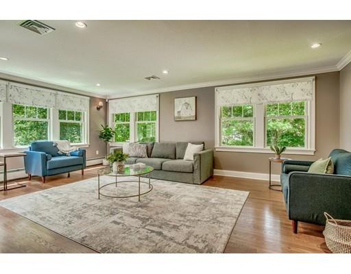 7 McMahon Road Bedford, MA 01730 - Photo 9 of 30 Gallery Image 9