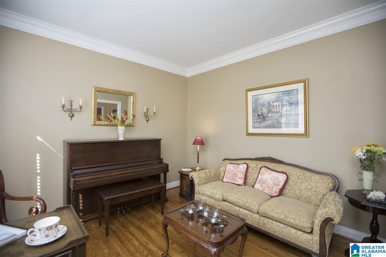 1009 Oak Tree Road Birmingham, AL 35244 - Photo 6 of 50
