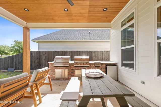 $550,000 | 221 Redfern Street, Lafayette, LA 70508