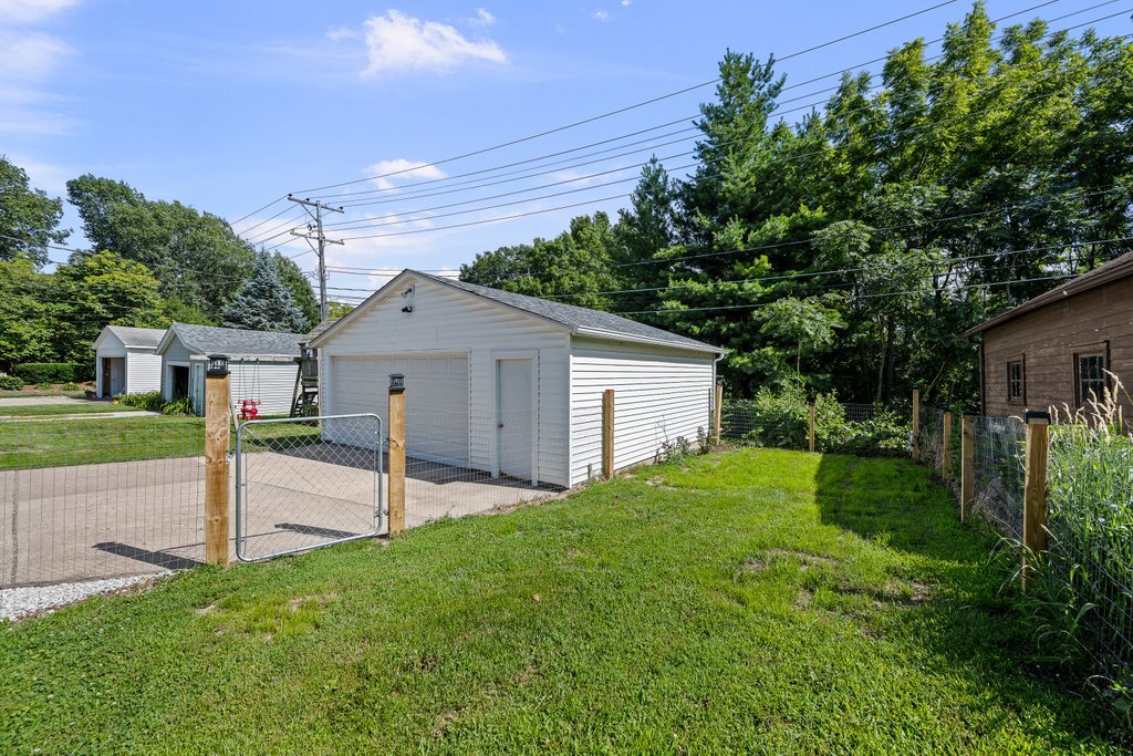 802 27th Avenue Moline, IL 61265 - Photo 30 of 33