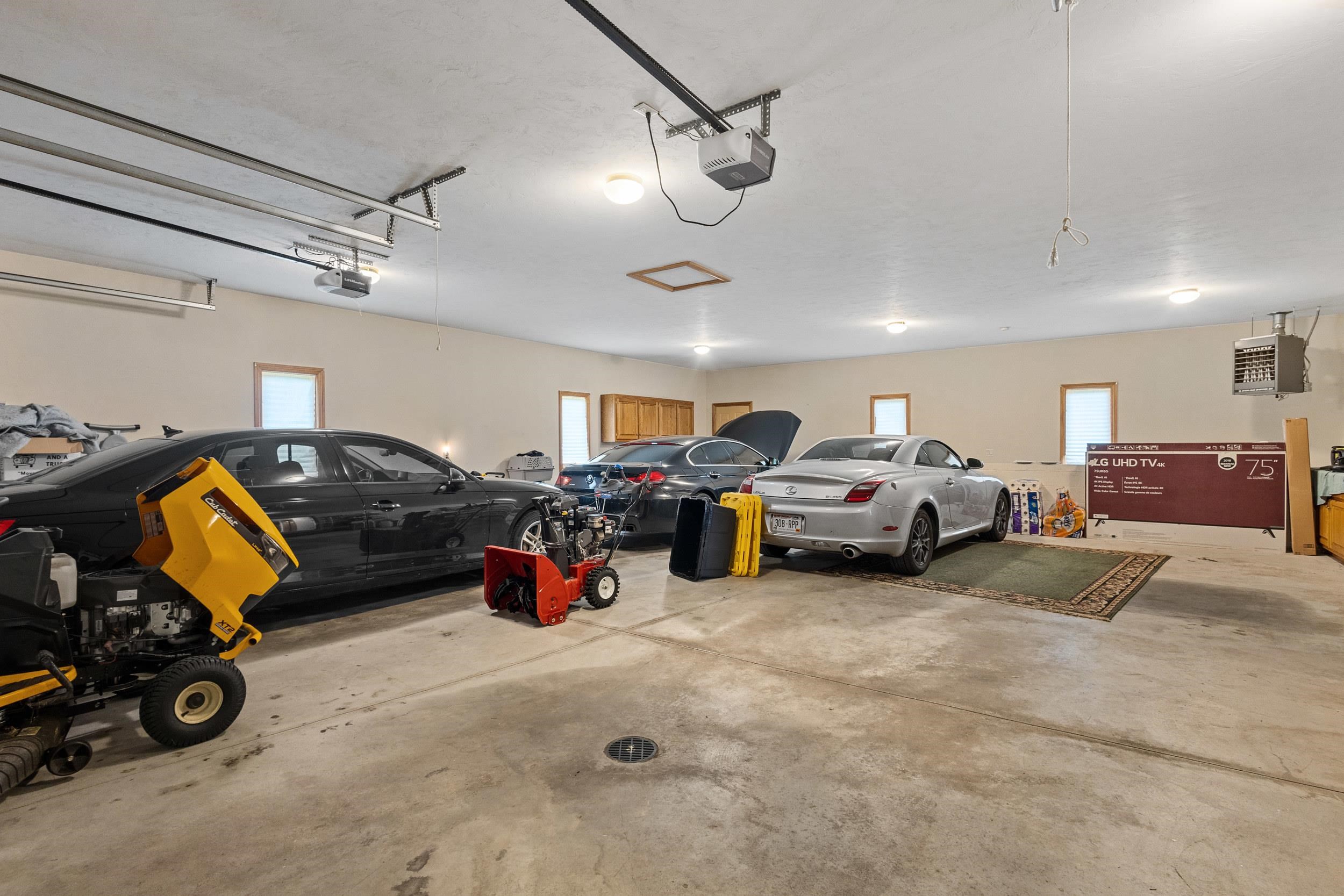 2516 Van Rite Court Green Bay, WI 54311 - Photo 13 of 62