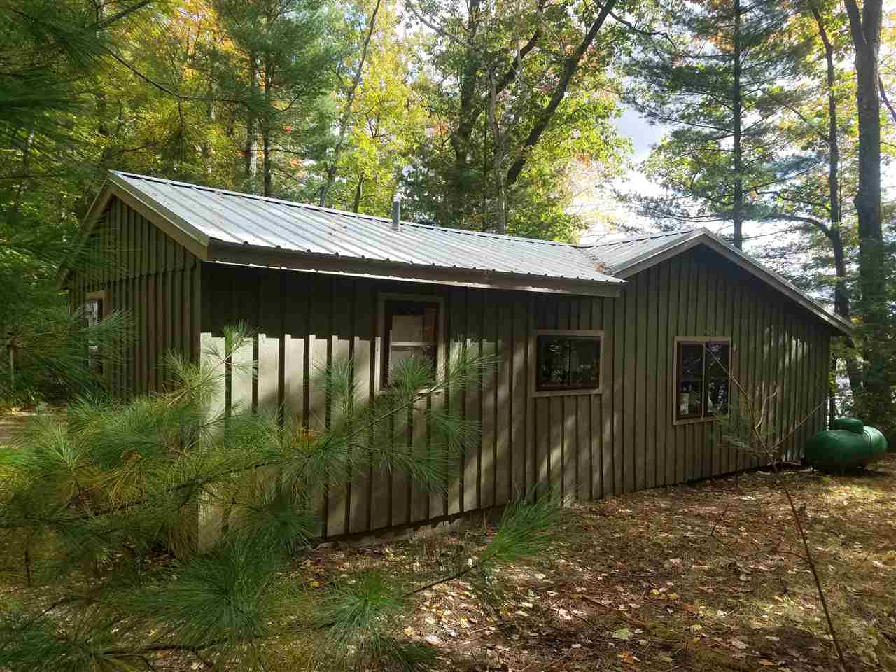 10609 White Pine Road Interlochen, MI 49643 - Photo 9 of 29 1869447-8.JPG