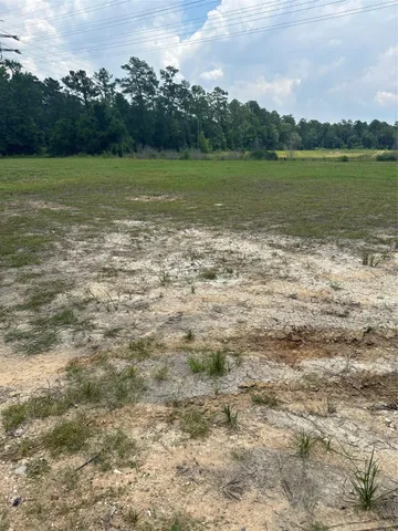 $4,400 | 34616 Highway 249, Pinehurst, TX 77362