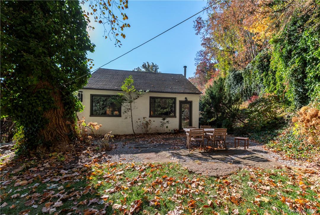89 River Road Nyack, NY 10960 - Photo 7 of 36