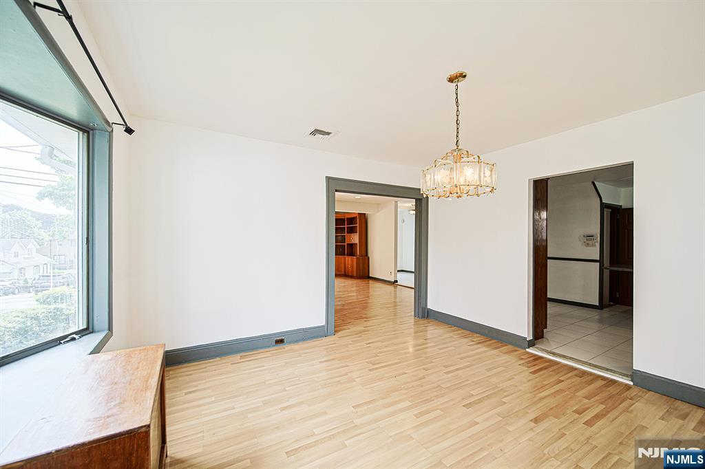 709 Kingsland Avenue Ridgefield, NJ 07657 - Photo 14 of 36 Gallery Image 14