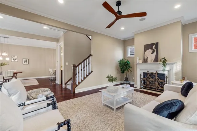 $824,900 | 261 1st Street, Oakmont, PA 15139