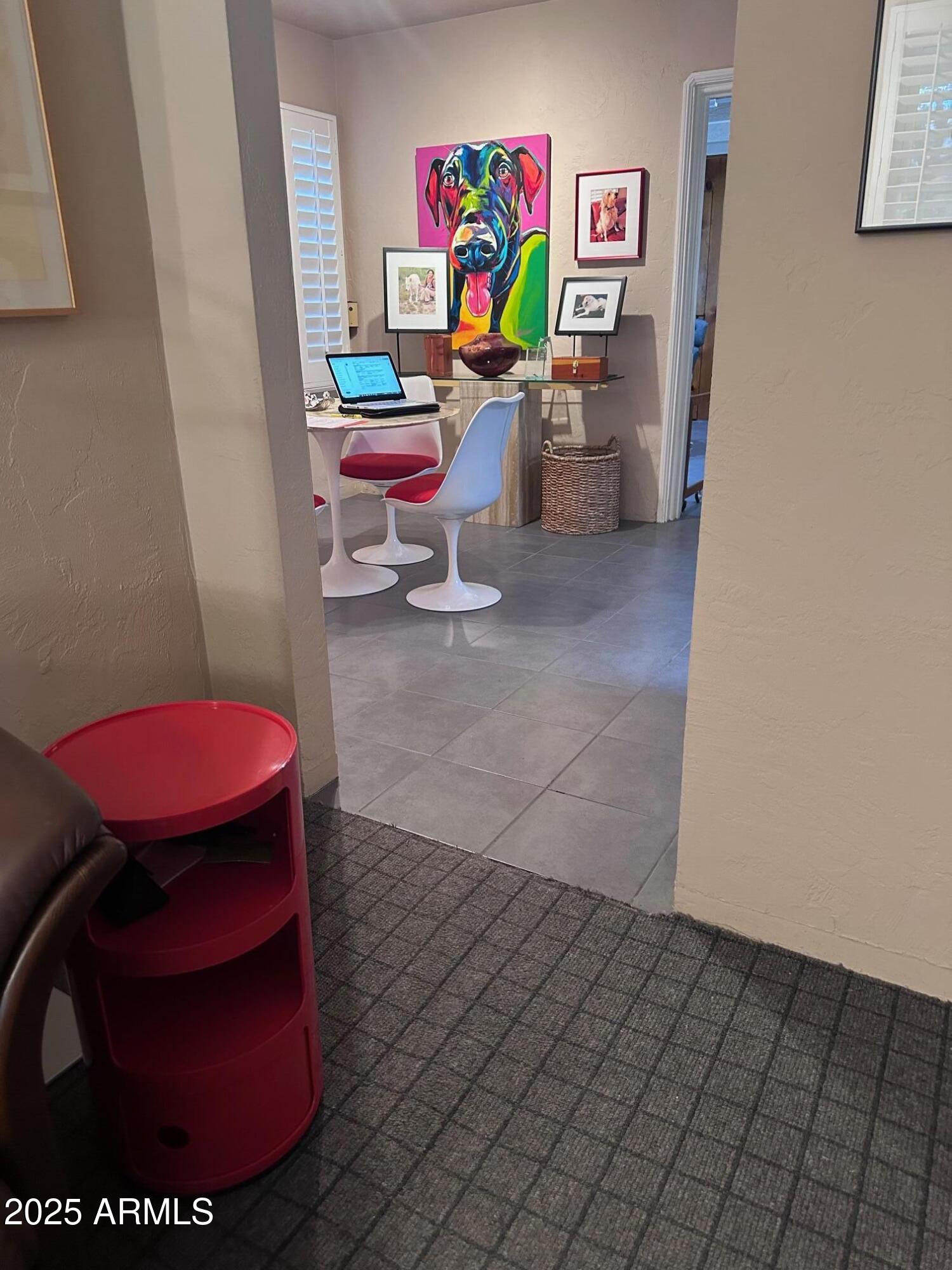 22 East 15th Street Tempe, AZ 85281 - Photo 26 of 84 a living room with furniture