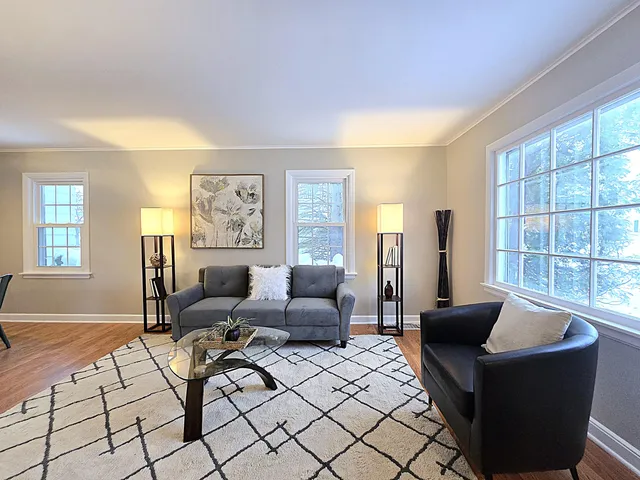 $274,900 | 3656 South 46th Place, Greenfield, WI 53220